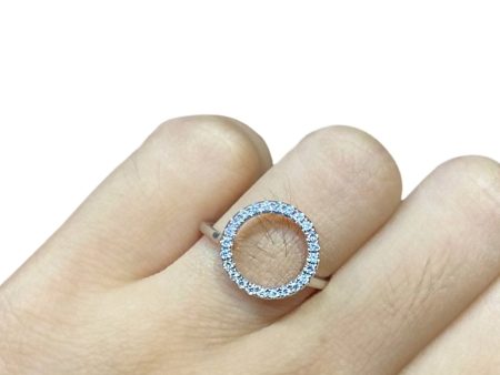 #LVNA2024 | Classic Round Halo Diamond Ring 14kt Fashion