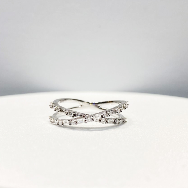 VVIP | Baguette Crossover Half Eternity Diamond Ring 14kt | #ThePromise Discount