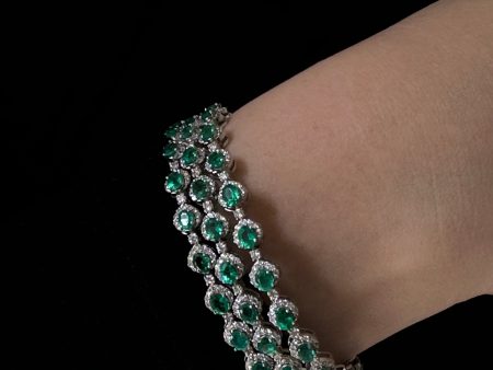 “The Lara” LVNA Signatures™️ Three-Tier Green Colombian Gemstones Diamond Bracelet 18kt | Editor’s Pick on Sale