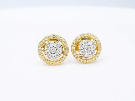 Golden Classic Round Paved Stud Diamond Earrings 14kt Fashion